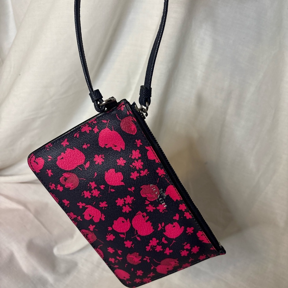 Coach Corner Zip Wristlet Purse, Prairie Calico Midnight Pink Floral EUC - Picture 7 of 8